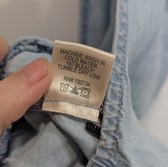 Cloth & Stone Anthropologie Romper Jumpsuit Sleeveless Chambray 100% Tencel, M - Picture 7 of 8